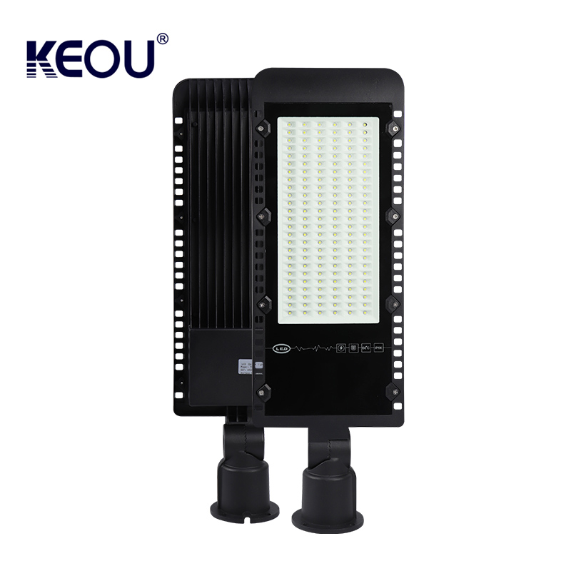 Nastaviteln&yacute; &uacute;hel LED pouličn&iacute;ho osvětlen&iacute;