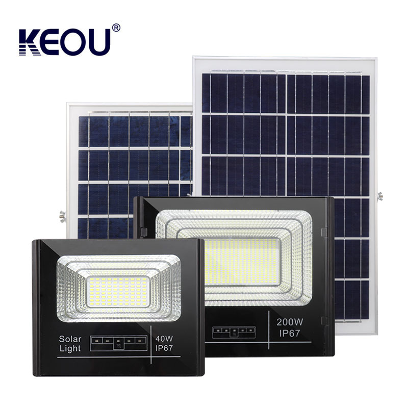 Uzaktan Kumandalı B&ouml;l&uuml;nm&uuml;ş G&uuml;neş Enerjili Taşkın Işık