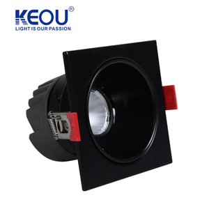 Downlight modulaire carr&eacute; &agrave; une t&ecirc;te n &deg; 04